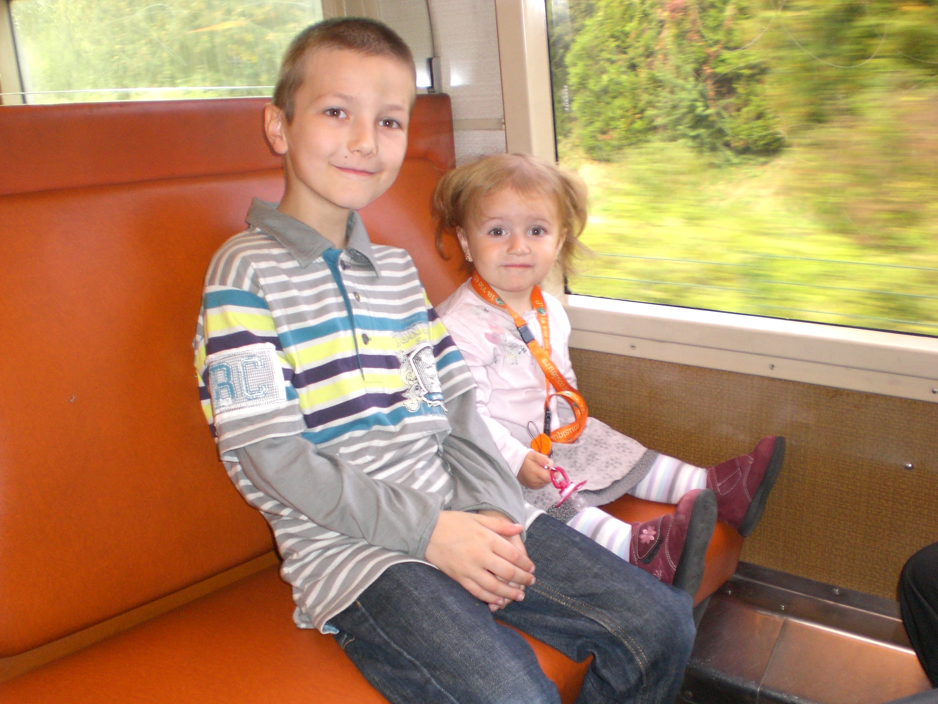 gr&Atilde;&copy;gory et no&Atilde;&copy;mie dans le train