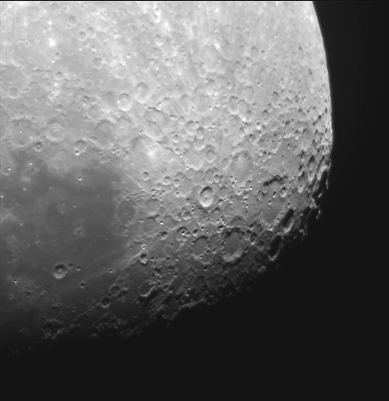 rapprochement Lune  Mars et vidéo au canon 1000D 10032602292340455705375
