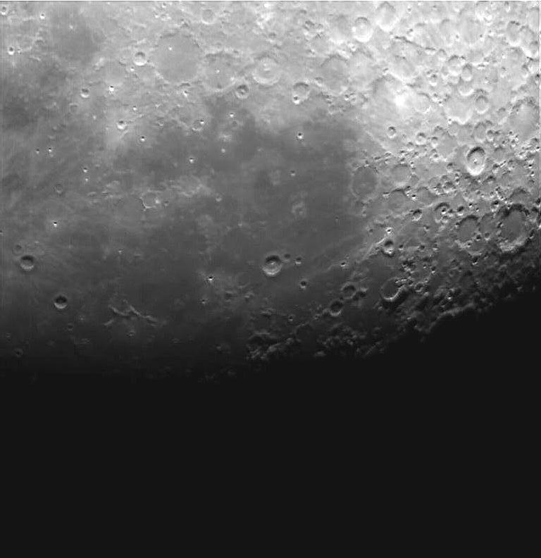 rapprochement Lune  Mars et vidéo au canon 1000D 10032602292340455705376
