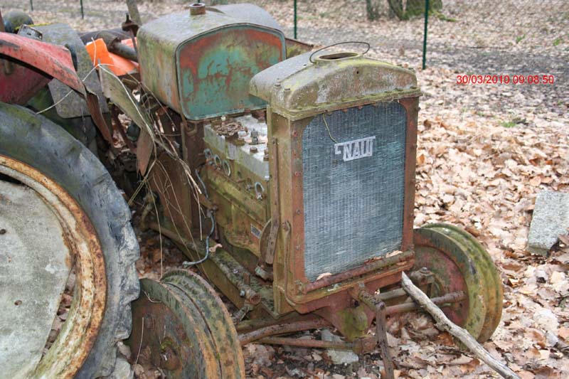 CASSE DE TRACTEURS 100401050517490475747117