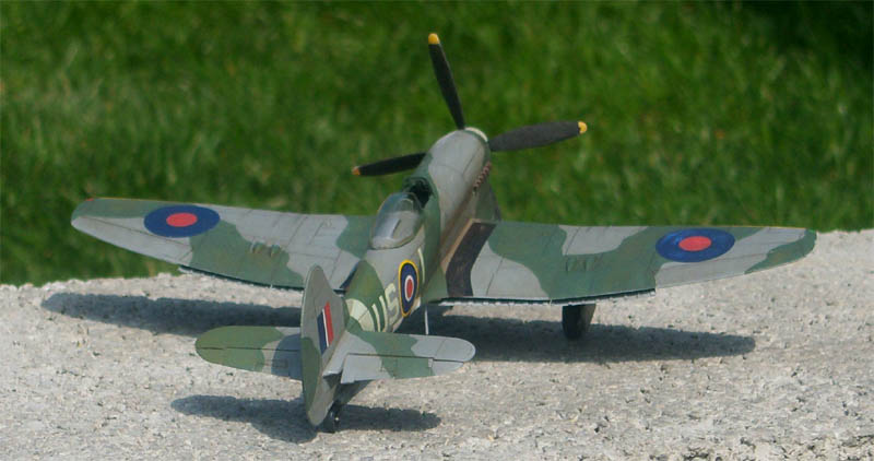 Hawker Tempest Mk. V (Academy) 100411085518847065813027