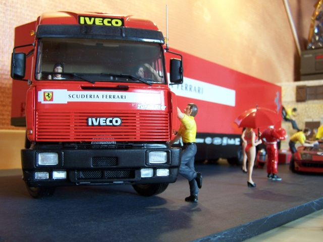 diorama camion iveco de la scuderia 100413110517670675822987