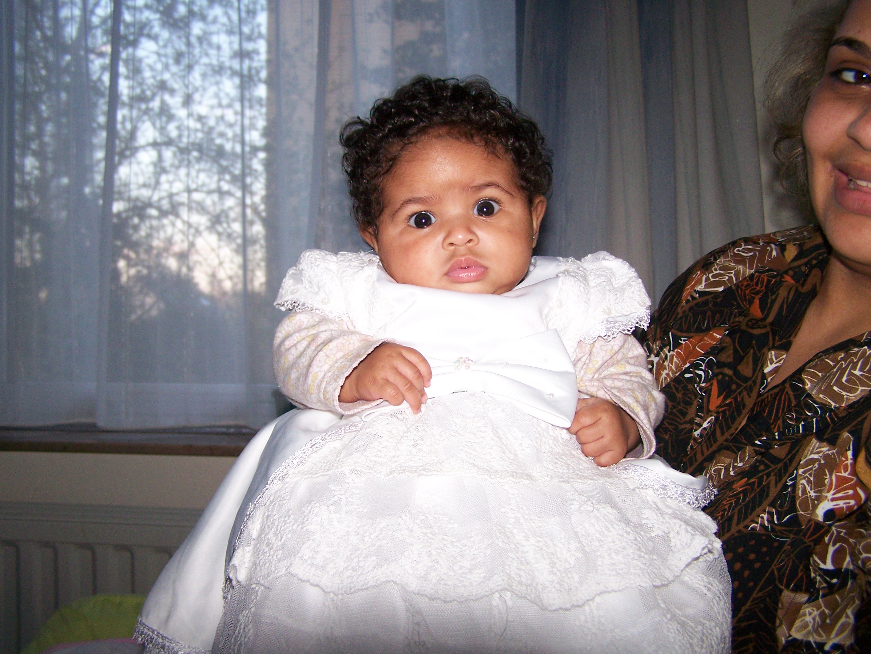 Lena&euml;lle et sa robe