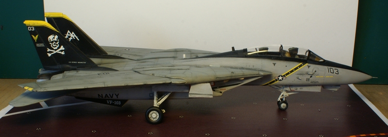 [Hasegawa] 1/72 - Grumman F-14 Tomcat - VF-103  100415075923828935840087