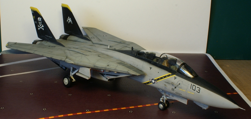 [Hasegawa] 1/72 - Grumman F-14 Tomcat - VF-103  100415075923828935840088