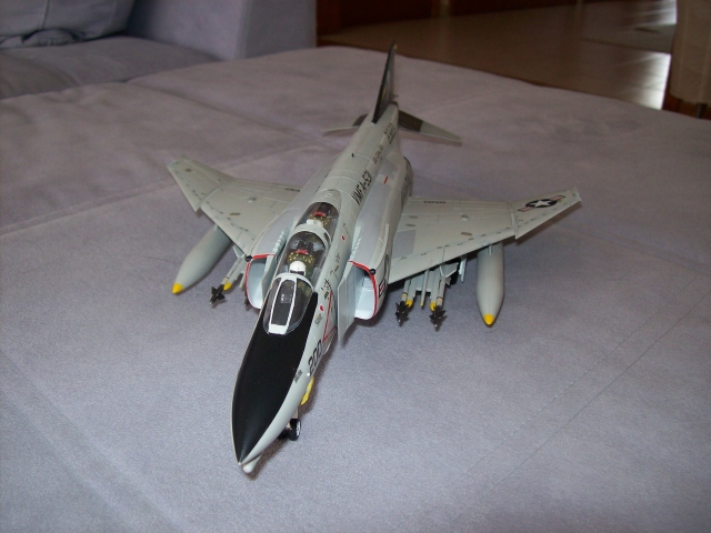 [Hasegawa] 1/48 - McDonnell-Douglas F-4N Phantom II - VMFA-531 Grey Ghosts  100418013838860295856395