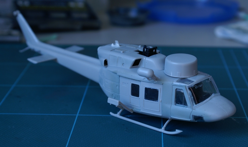[Fujimi] Agusta Bell 212 ASW MAJ du 26/05/10 FINI 100419073349828935866157
