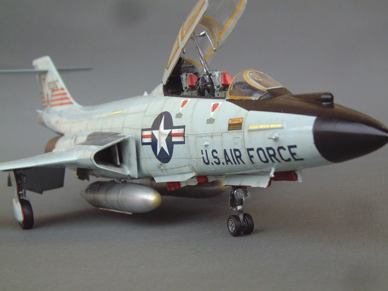 revell-ex-monogram-f-101b