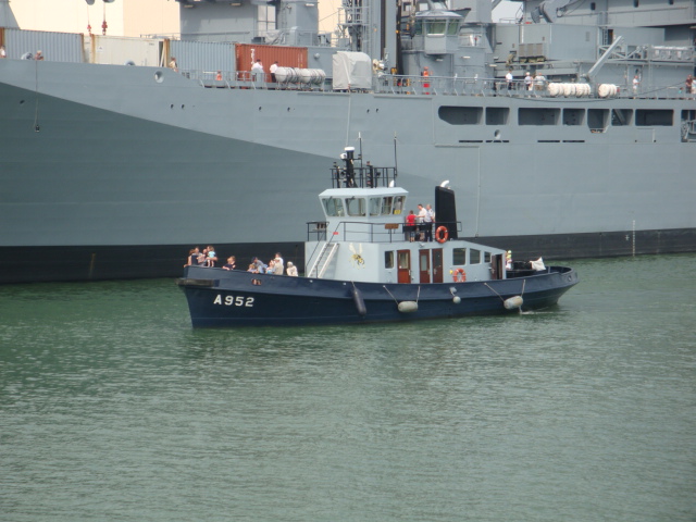 Vos photos du Navy Day 03&04/07/2010  100705040527895286351417
