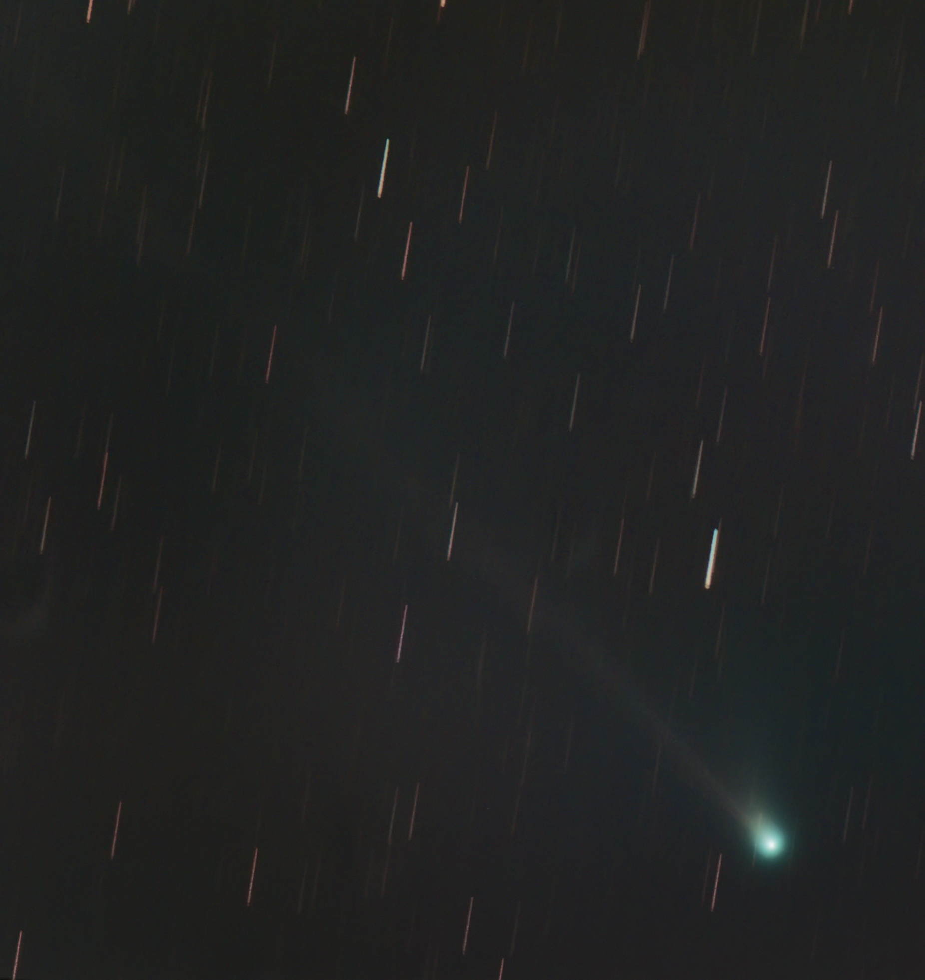 comete Mc naught c2009 r1 T200 cls 42x30sec filÃ© etoiles2 ps2_filtered