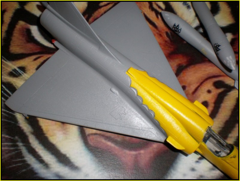 Mirage 2000C [Revell] 1/72 - Page 2 100715102150585296408566