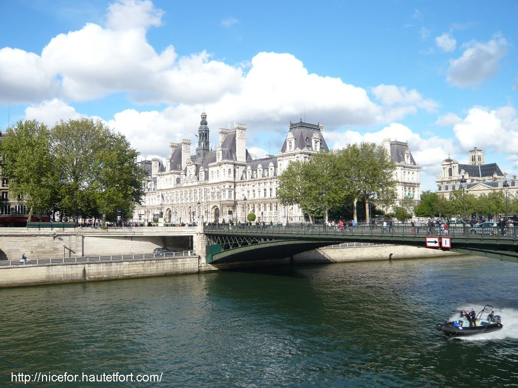 Hotel de Ville