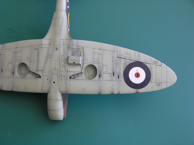 Spitfire Mk IIa 71 sq Eagle Squadron [Tamiya] 1008100931171124196544382