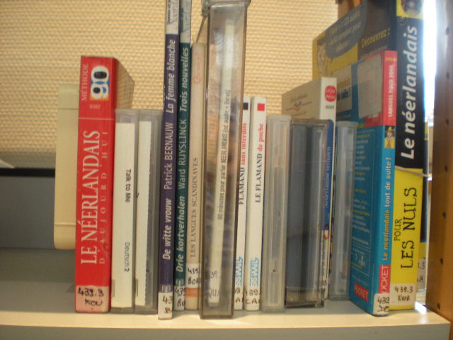 Kranten en boeken in het NL in onze boekhandels, krantwinkels en bibliotheken 100810111459970736544957