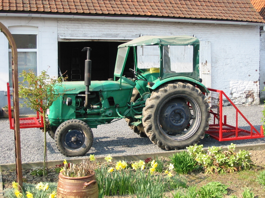 Salut, moi c'est les Deutz refroidi par air 1008171221011153716579046