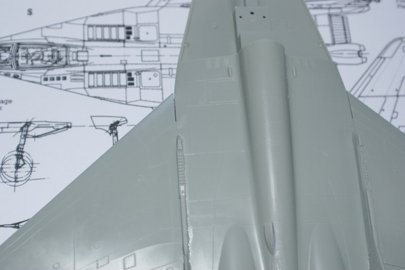 [CONCOURS TIGER'S MEET] MIG29-A Fulcrum [?] 1/48 - Page 2 1008191019381056186589483